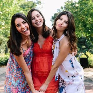 Meet your Posher, Elana